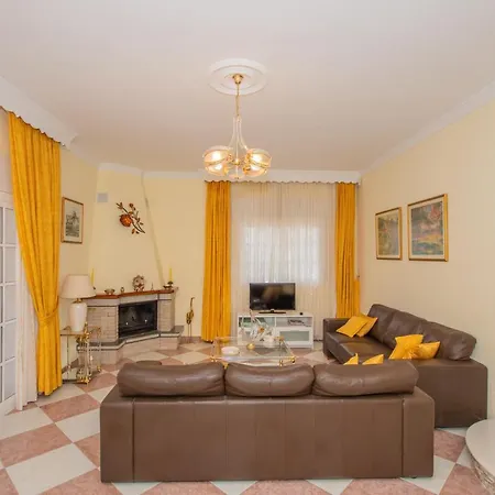 Cubo's Puerto De La Luz 米哈斯